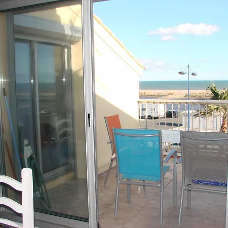 Ibis Apartment