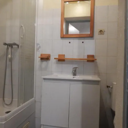 Ibis Apartment *